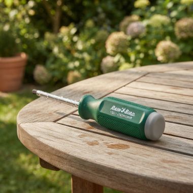 Click here to see Rainbird LFSCRWDRVR Rainbird Low Flow Sprinkler Series Replacement Anti Theft Tool - 118317 (LFSCRWDRVR)