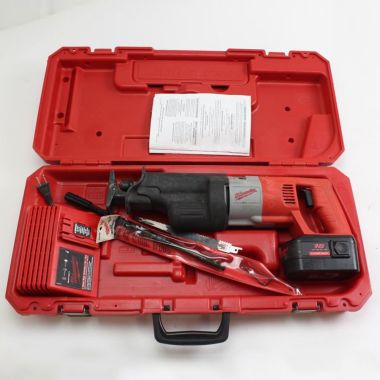 Click here to see Milwaukee 42-55-3051 Milwaukee Hard Carrying Case for SAWZALL Reciprocating Saw - 42-55-3051