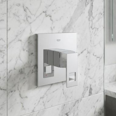 Click here to see Grohe 19899000 GROHE Eurocube Pressure Balance Valve Trimset, Metal Lever Handle, StarLight Chrome - 19899000 