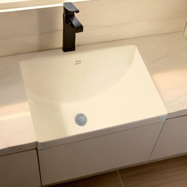 Click here to see American Standard 0618.000.021 American Standard Studio 23-5/8