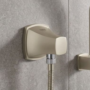 Click here to see Grohe 27971EN0 GROHE GRANDERA Shower Outlet Elbow, 1/2