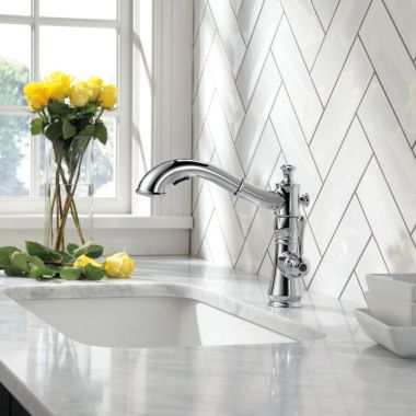 Click here to see Delta 4197-DST Delta Cassidy Single-Handle Pull-Out Chrome Kitchen Faucet, 1.8 GPM, Lever Handle, Diamond Seal Technology, Touch-Clean, Ceramic Cartridge - 4197-DST