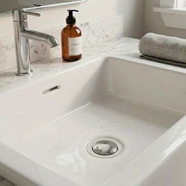 Click here to see Danze DA556007 Danze Pop-Up Drain For Bathroom Sinks With Overflow Drains, Chrome - DA556007