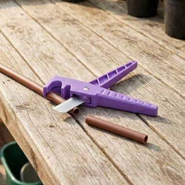 Click here to see Rainbird PPC200X Rain Bird Xerigation Tubing Cutter with Stainless Steel Blade - PPC200X 