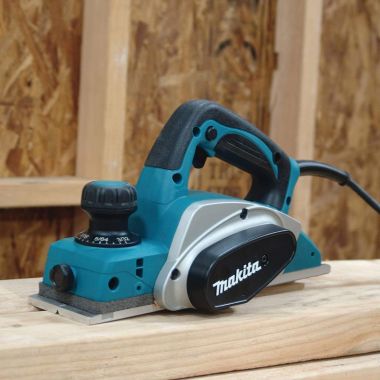 Click here to see Makita KP0800K Makita 3-1/4
