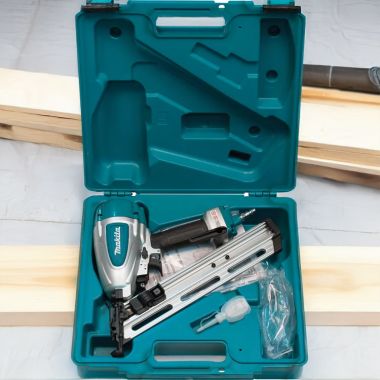 Click here to see Makita AF635 Makita 15 Gauge Angled Finish Nailer for 1-1/4