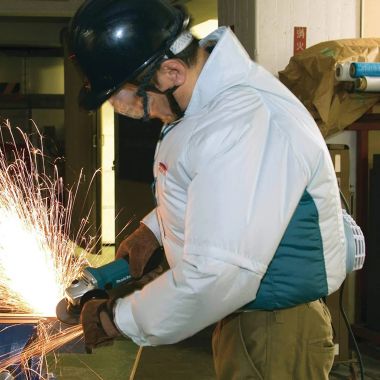 Click here to see Makita DFJ201ZL Makita 18V LXT Lithium-Ion Cordless Fan Jacket, Large (Jacket Only) - DFJ201ZL