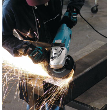 Click here to see Makita GA7021 Makita 7