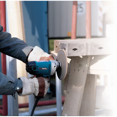 Click here to see Makita GV7000C Makita 7