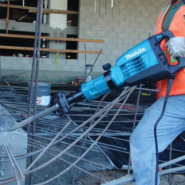 Click here to see Makita HM1307CB Makita 35 lb. Demolition Hammer with Tool Case, 14A Motor, Accepts 1-1/8