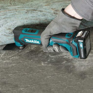 Click here to see Makita MT01R1 Makita 12V CXT Lithium-Ion Cordless Oscillating Multi-Tool Kit with 2.0Ah Battery, Charger, Adapter, Plunge Blade, and Tool Case - MT01R1