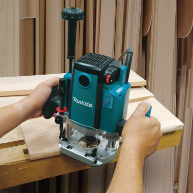 Click here to see Makita RP2301FC Makita 3-1/4 HP Plunge Router with Variable Speed and Electric Brake, 15 AMP Motor, 9000-22000 RPM - RP2301FC