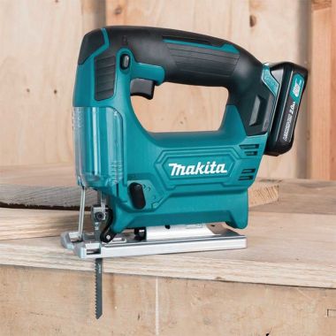 Click here to see Makita VJ04R1 Makita 12V max CXT Lithium‑Ion Cordless Jig Saw Kit with 2-Pack 2.0Ah Battery, Charger, and Tool Case - VJ04R1