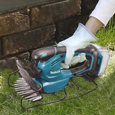 Click here to see Makita XMU02Z Makita 18V LXT Lithium-Ion Cordless Grass Shear, 1250 SPM, 6-5/16