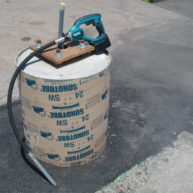 Click here to see Makita XRV01Z Makita 18V LXT Lithium-Ion 4' Cordless Concrete Vibrator, 13000 VPM, Tool Only - XRV01Z