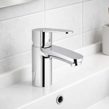 Click here to see Grohe 2304200A GROHE EUROSTYLE Single‑Handle Bathroom Faucet, Polished Chrome – 2304200A