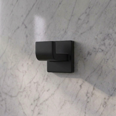 Click here to see  77535-BL Delta Ara Robe Hook, Matte Black - 77535-BL