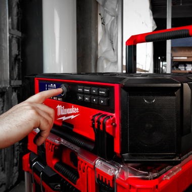 Click here to see Milwaukee 2950-20 Milwaukee M18 PACKOUT Radio + Charger, Equipped with Bluetooth 4.2 - 2950-20