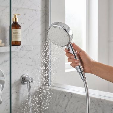Click here to see  26046002 GROHE TEMPESTA Cosmopolitan 100 1.75 GPM 2-Spray Hand Shower, StarLight Chrome - 26046002 