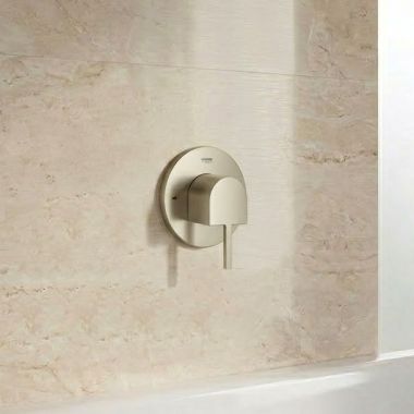 Click here to see Grohe 29227EN3 GROHE Plus 2-Function Round Diverter Valve Trim, Brushed Nickel - 29227EN3