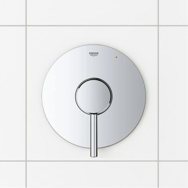 Click here to see  14468000 GROHE CONCETTO Pressure Balance Valve Trim With Cartridge, 5.2 GPM Bottom, 3.0 GPM Top Port, StarLight Chrome - 14468000