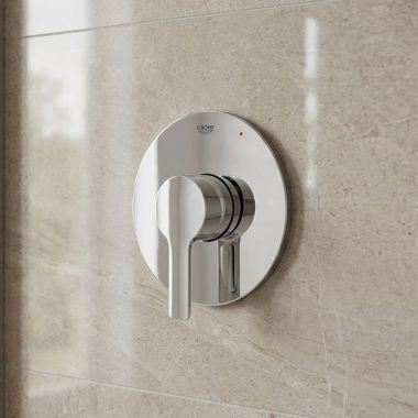 Click here to see Grohe 29330000 GROHE Lineare Pressure Balance Valve Trim with Cartridge, Starlight Chrome - 29330000