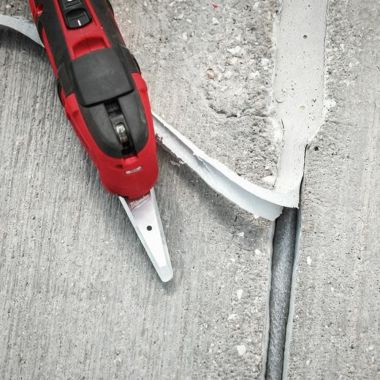 Click here to see Milwaukee 49-25-2241 Milwaukee 5Pk OPEN-LOK Tapered Sealant Cutting Blade, Solid Stainless Steel Construction - 49-25-2241 