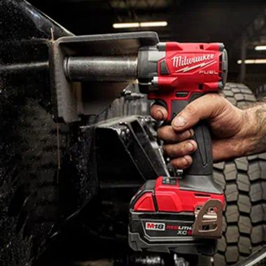 Click here to see Milwaukee 2855-22 Milwaukee M18 FUEL 1/2