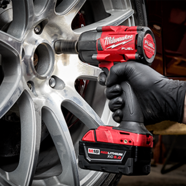 Click here to see Milwaukee 2960-22CT Milwaukee M18 FUEL 3/8