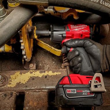 Click here to see Milwaukee 2962P-20 Milwaukee M18 FUEL 1/2