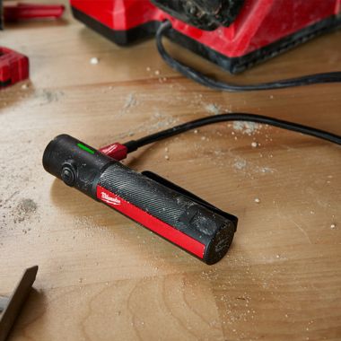 Click here to see Milwaukee 2011R Milwaukee Rechargeable 500 Lumens Everyday Carry Flashlight with Magnet - 2011R 