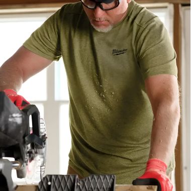 Click here to see Milwaukee 603GN-XL Milwaukee 603GN-XL FREEFLEX Short-Sleeve Hybrid Work Tee Shirt, XL, Green, Cotton/Polyester - 603GN-XL