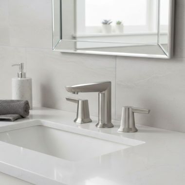 Click here to see Delta 3571-SS-PR-MPU-DST Delta Galeon Stainless Lavatory Faucet for 4