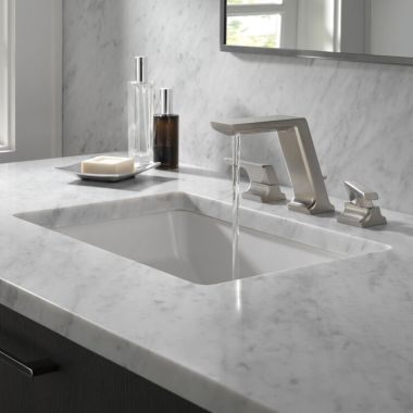 Click here to see Delta 3599LF-SS-PR-MPU Delta Pivotal Widespread Lavatory Faucet, 8