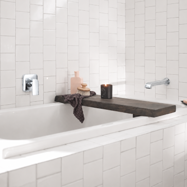 Click here to see  WT901 Moen Genta LX Single-Handle Wall-Mount Tub Filler Trim with Ultrathin Spout, Lever Handle, 8 GPM, Chrome - WT901