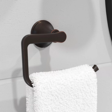 Click here to see Pfister BRB-WDYY Pfister Woodbury 7-1932