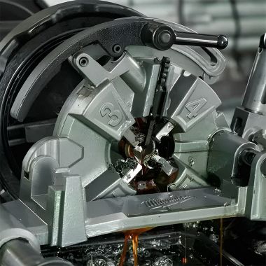 Click here to see Milwaukee 49-16-5100 Milwaukee NPT Pipe Threading Die Head with Micro-Adjust for MX Fuel Threading Machine - 49-16-5100