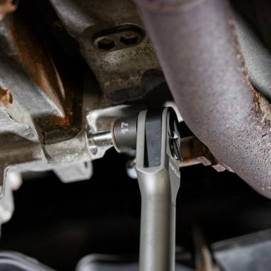 Click here to see Milwaukee 49-16-1619 Milwaukee 19mm INSIDER 6-Point Box Ratchet Socket for M12 FUEL INSIDER Box Ratchet, Metric - 49-16-1619 