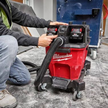 Click here to see Milwaukee 0920-22HD Milwaukee M18 FUEL 9 Gallon Dual-Battery Wet/Dry Vacuum Kit with Rapid Charger - 0920-22HD