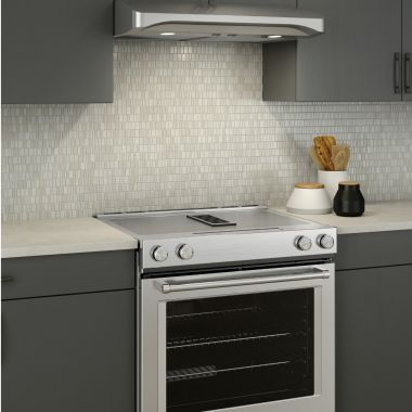 Click here to see Broan ALT136SS Broan-NuTone Alta 1 Series 36-inch Convertible Under-Cabinet Range Hood, Stainless Steel - ALT136SS
