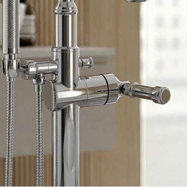 Click here to see Delta H593-PR Delta Broderick Lever Handle Kit for T4784-LHP-FL Free Standing Tub Filler, ADA, Lumicoat Chrome - H593-PR