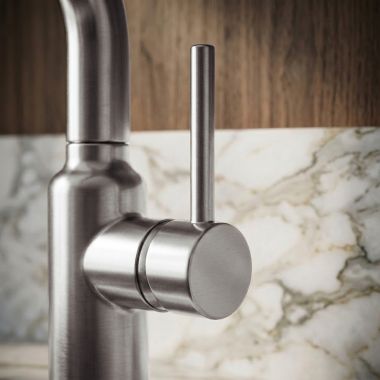 Click here to see Delta RP103843SS Delta Handle Set With Set Screw for Daneri Single Handle Pull-Out Kitchen Faucet, Stainless - RP103843SS