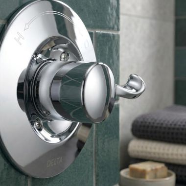 Click here to see Delta RP101940PC Delta Esato Handle And Shower, ADA, Chrome - RP101940PC
