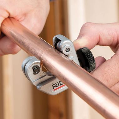 Click here to see RDG 32975 RIDGID Model 103 Close-Quarters Tubing Cutter with E-3469 Wheel, 1/8
