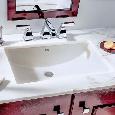 Click here to see American Standard 0618000USMCA.020 American Standard Studio 21-1/16