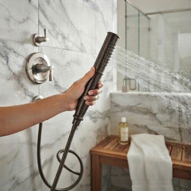 Click here to see Moen 195957ORB Moen Single-Function Hand Shower for 9025 Freestanding Tub Filler, Circle, Eco-Performance, 1.75 GPM, WaterSense, Oil Rubbed Bronze - 195957ORB