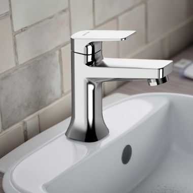 Click here to see Delta 44420 Delta Korby Single-Handle Pillar Bathroom Faucet, Less Pop-Up, Chrome - 44420