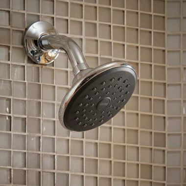 Click here to see Delta ISH11009 Delta 5” Single Function Round Showerhead with Touch-Clean, Chrome - ISH11009
