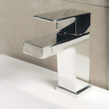 Click here to see Delta 34025 Delta Filis Single-Handle Bathroom Faucet w/ Pop-Up, Chrome - 34025