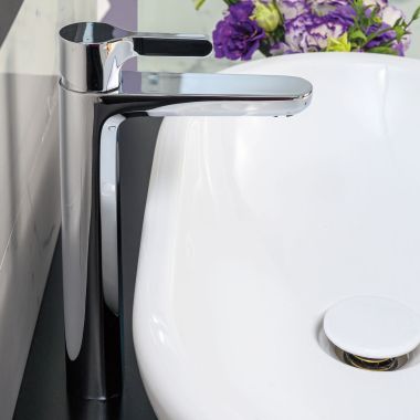 Click here to see Delta 35525-P Delta Kendari Single-Handle Vessel Bathroom Faucet, Chrome - 35525-P
